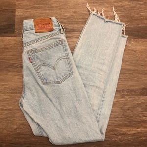 Levi’s Wedgie Fit Jeans